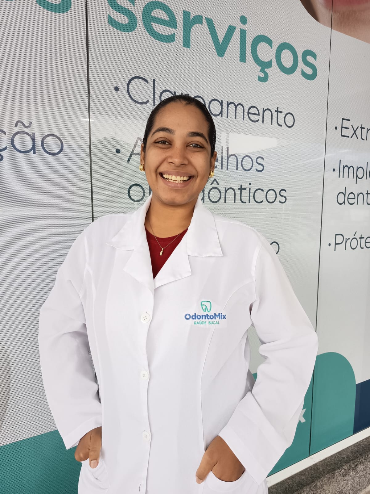 Dr(a). Rafaela Luz - Clínica Geral e Endodontia